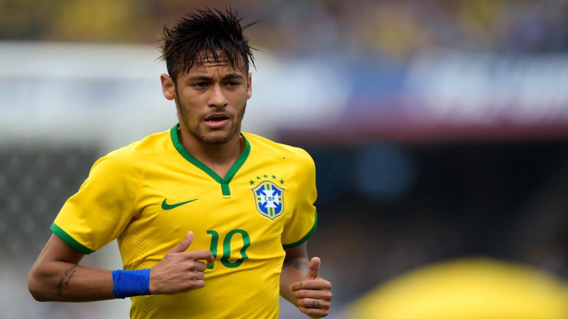 百米飞人巅峰对决 新锐天才打破十年纪录