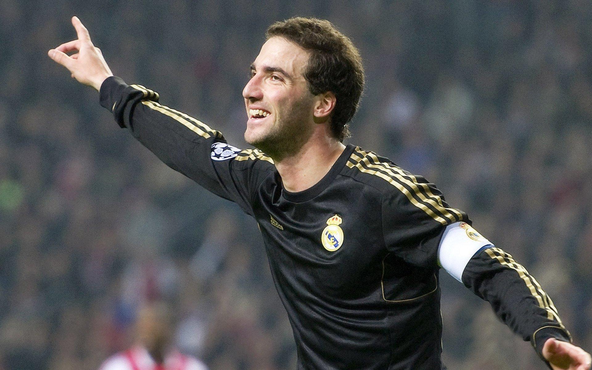 中国攀岩新星闪耀国际赛场,巴黎奥运资格赛再创佳绩